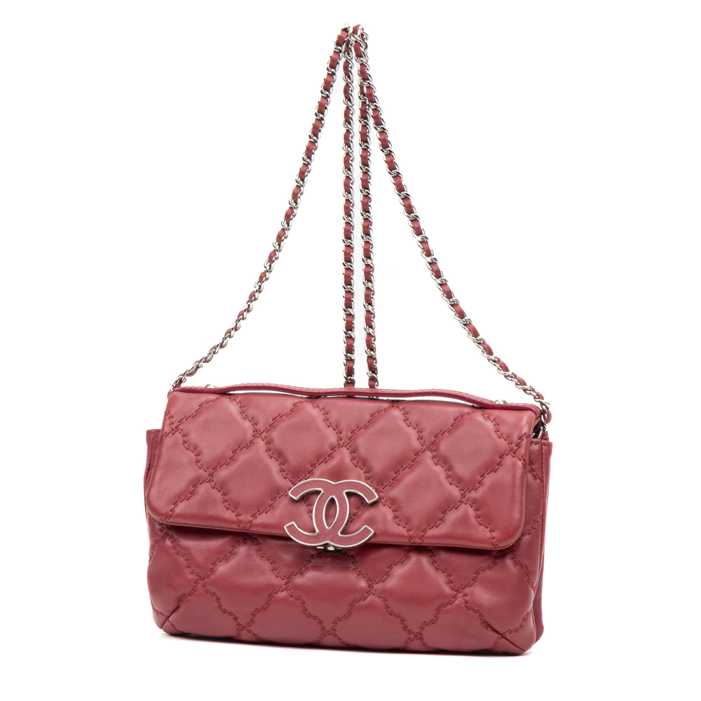 Chanel Hamptons Flap Top Handle - Picture 2 of 11